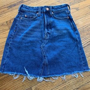 H&M High rise mini denim skirt size 0